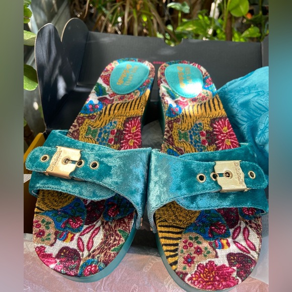 DR. SCHOLL'S Tiger Original Iris Apfel Collaboration Velvet Sandals/Clogs. NWT - Picture 11 of 16